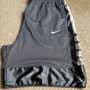 Nike dri-fit Elite basketball youth